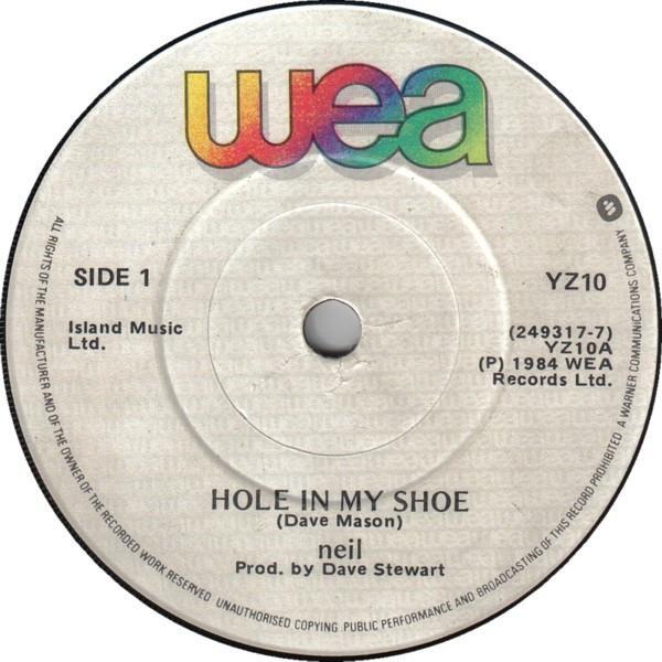 Neil  - Hole In My Shoe